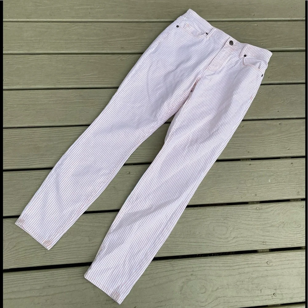 LOFT - Woman’s peach & white striped (Susie skinny ankle) cropped jeans,…
